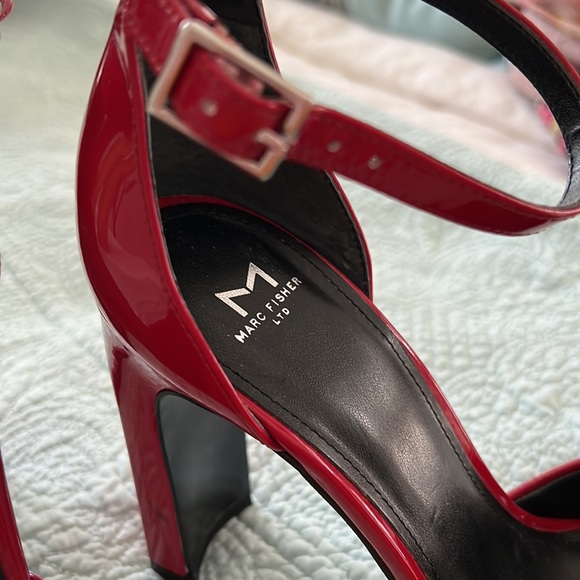 Marc Fisher patent sexy red block heel shoes - Picture 5 of 5